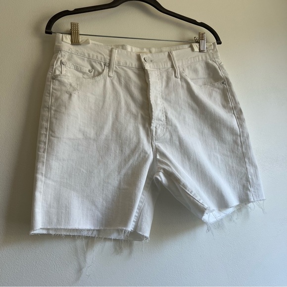 Mother The Vagabond Cut Off Shorts in Stayin' Cool - Picture 5 of 16
